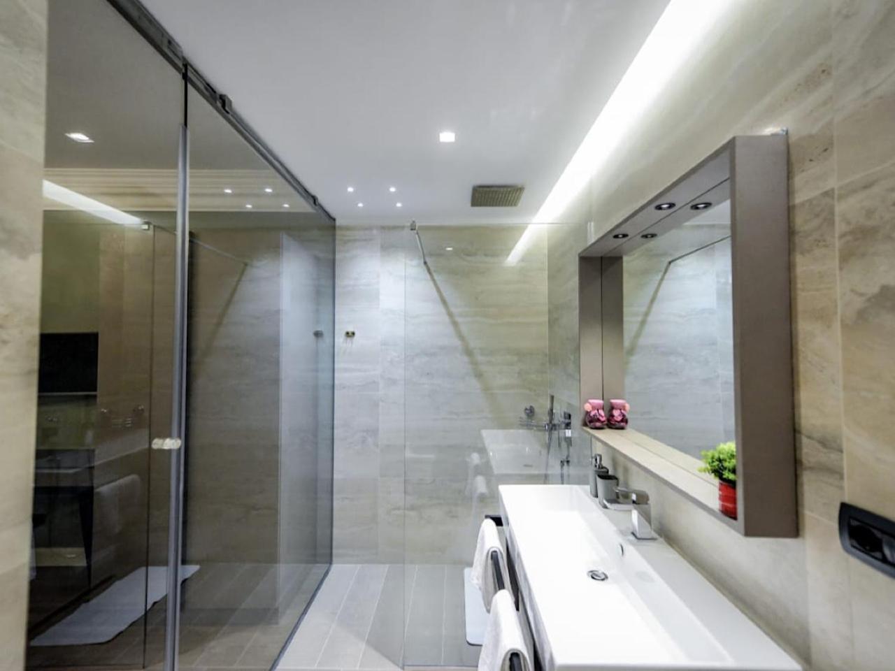 Hotel Vila Tirana 3*